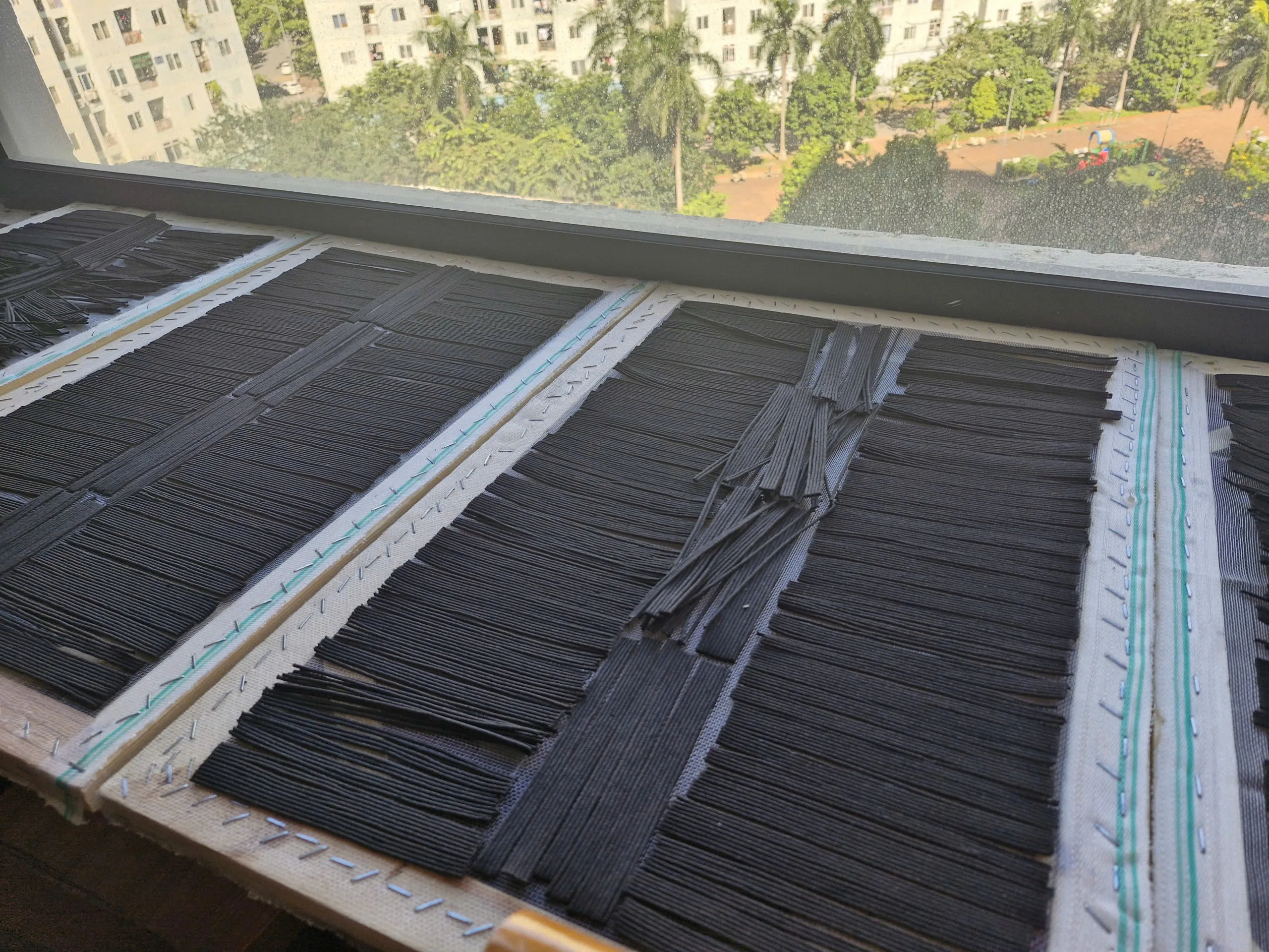 Sợi Nhang Mộc Mạc Trước Khi Bước Vào Quy Trình Phơi Gió